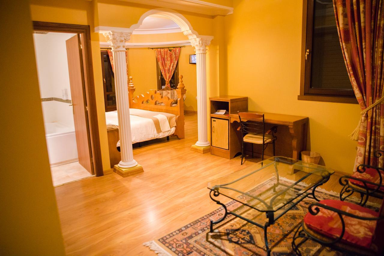 Complejo Hostelero Paladium Villamartín エクステリア 写真