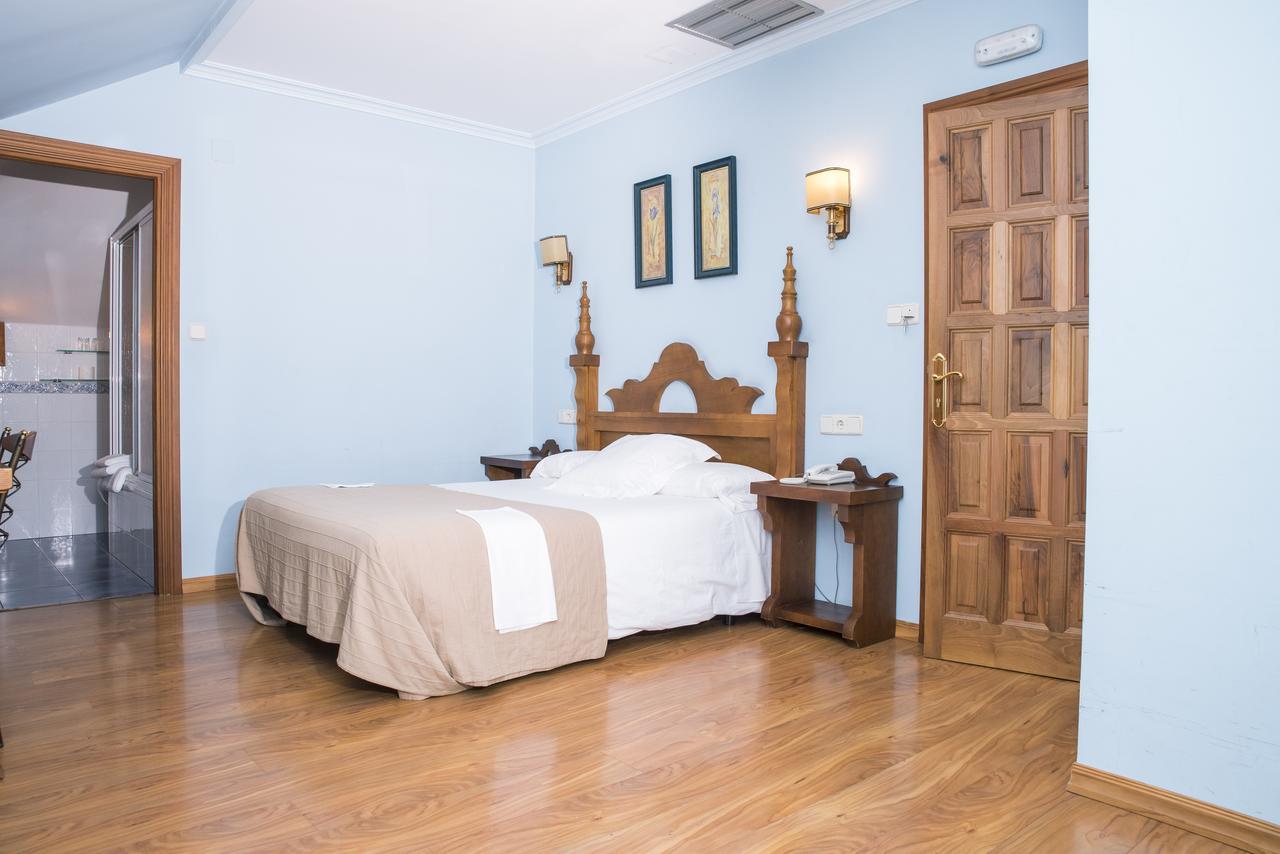 Complejo Hostelero Paladium Villamartín エクステリア 写真
