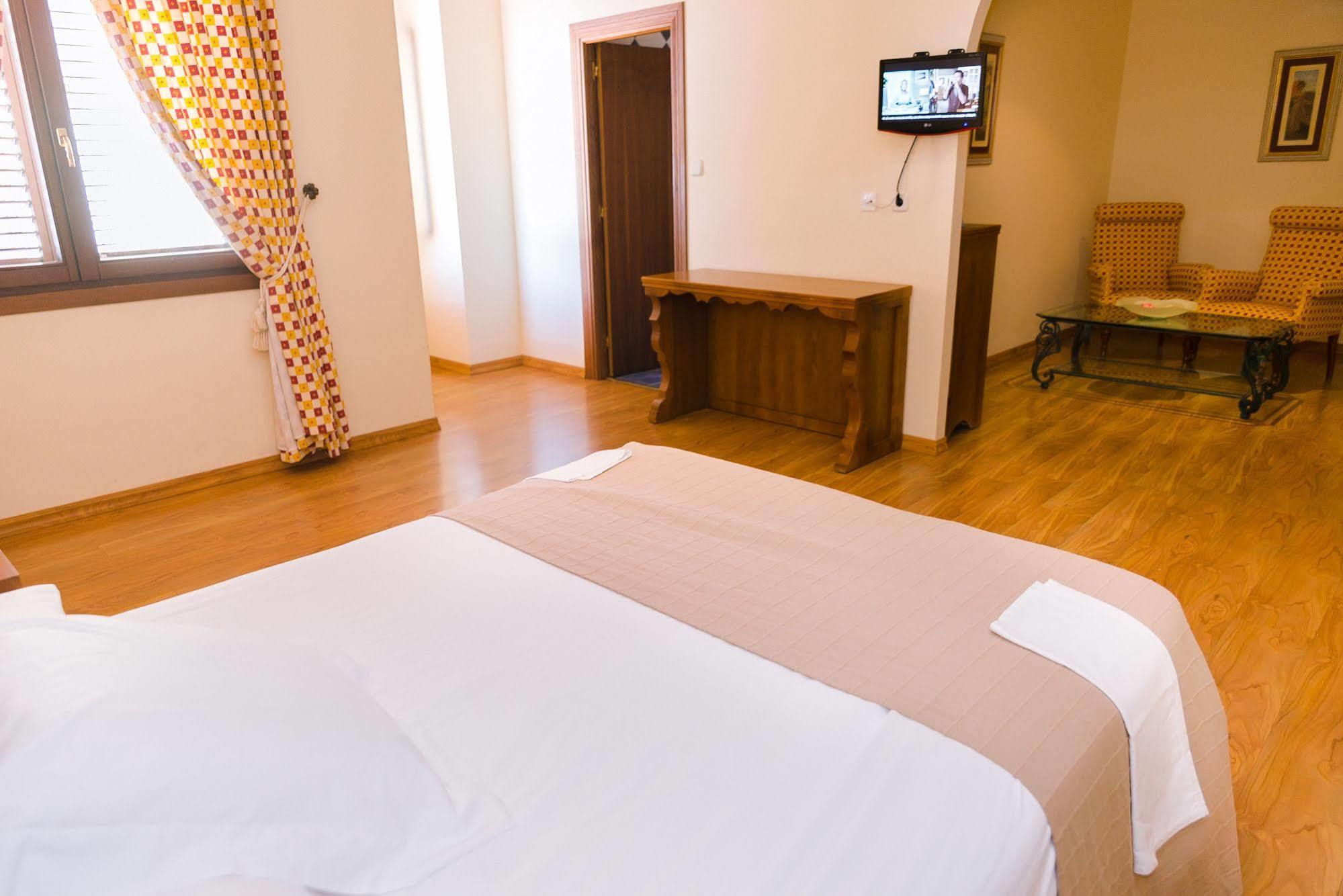 Complejo Hostelero Paladium Villamartín エクステリア 写真
