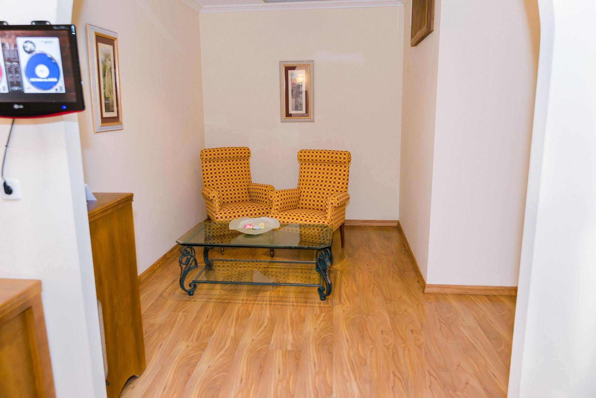 Complejo Hostelero Paladium Villamartín エクステリア 写真