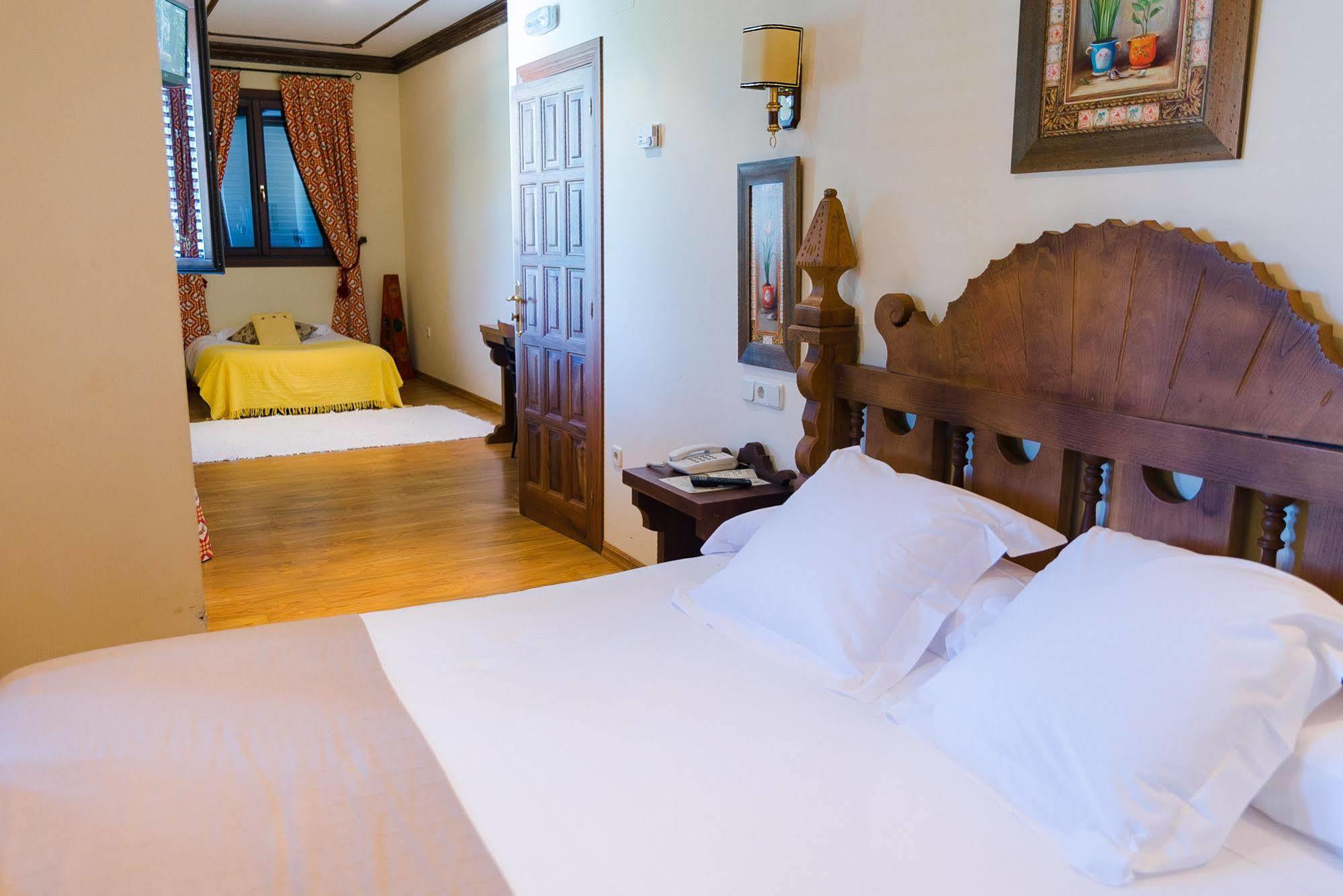 Complejo Hostelero Paladium Villamartín エクステリア 写真